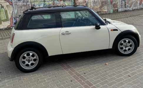 Разборка MINI Cooper R50 бампер комплектний
