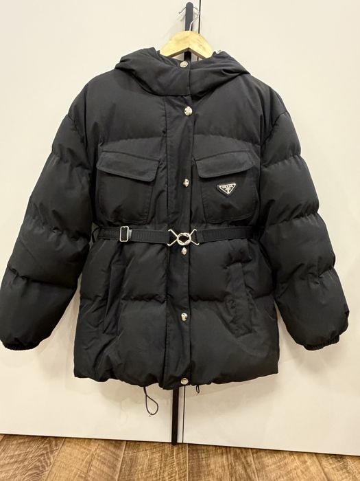 Куртка prada (розмір М)