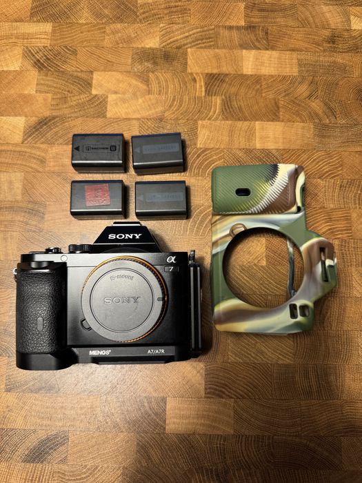Sony A7 ILCE-7B A7m1