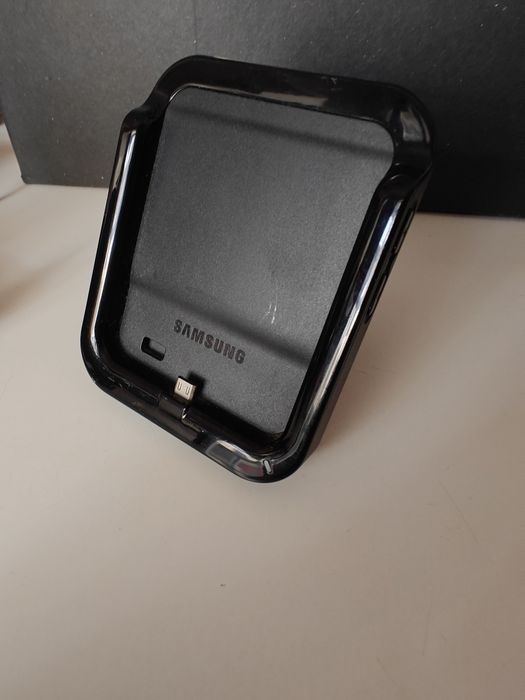 Samsung Galaxy S II (S2) Desktop Dock Station + Vehicle Dock  ECR-D1A264553201863299120