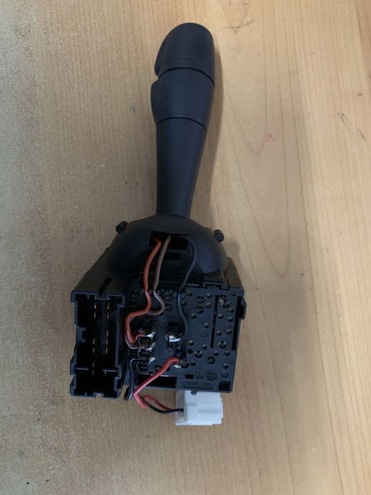 Manete comutador limpa parabrisas - limpa vidros ano 2014 Citroen C1