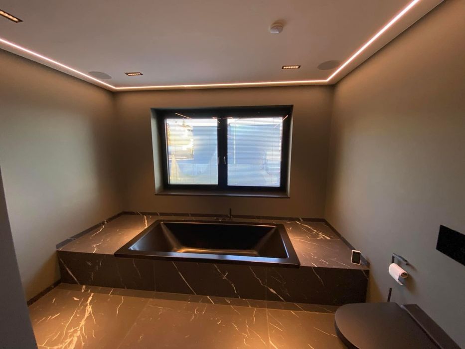 Glazurnik. Montaż okładziny pionowej i poziomej