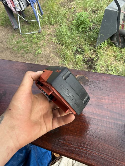 Bateria hilti b22/ 4.0Ah sprawna 2022