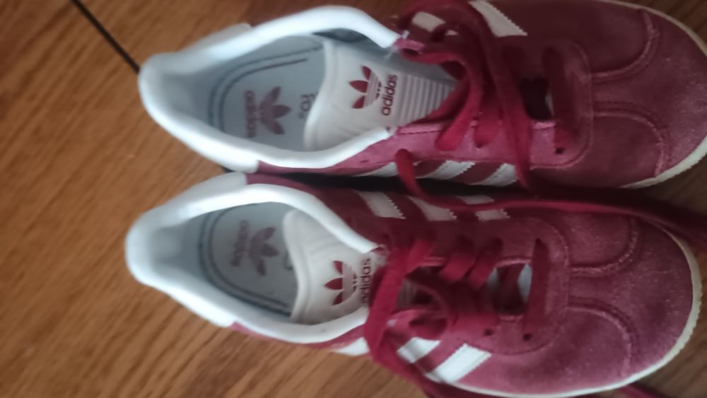 Buty  sportowe adidas 32