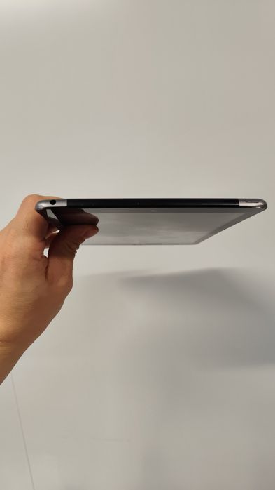 Apple Ipad air A1475 планшет Apple  Еппл