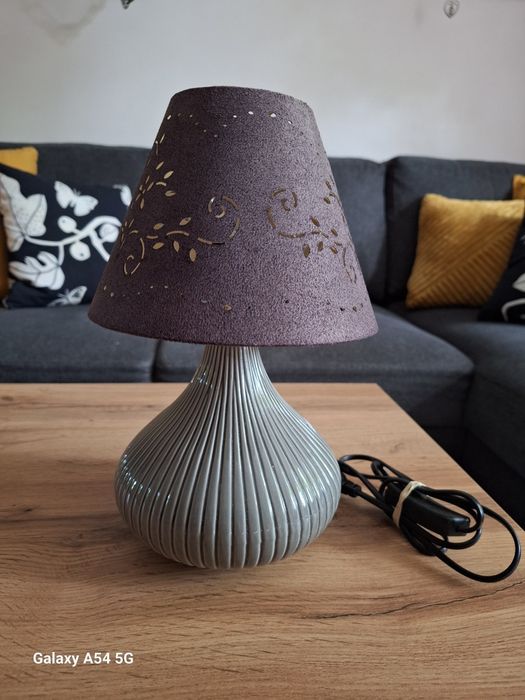 Okrągła szara, ceramiczna lampka stołowa