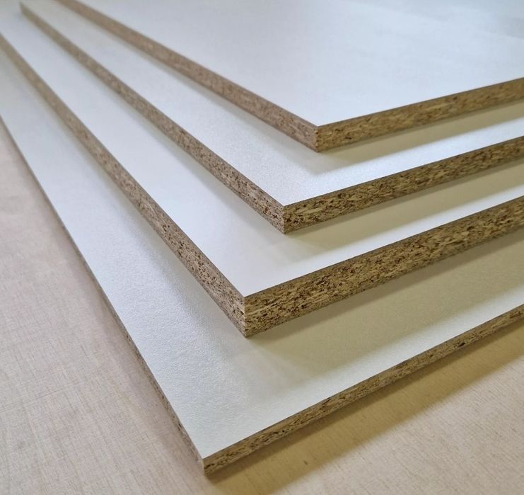 Продаю ЛДСП білу плиту Kronospan 2080×2070×10 мм