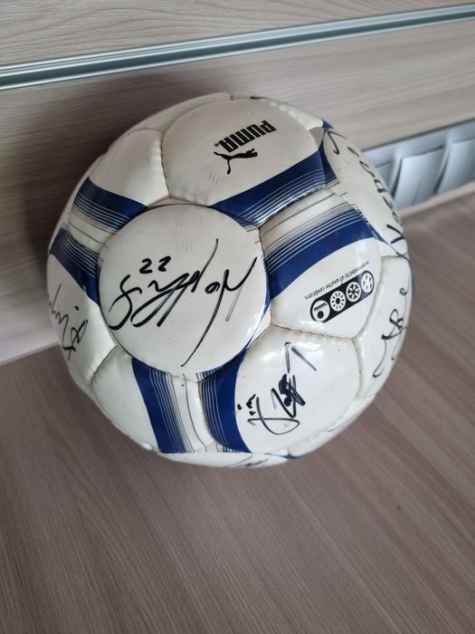 Piłka z autograf Robert Lewandowski  i inni