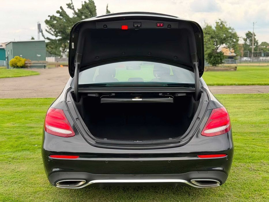 Mercedes-Benz E 350 4MATIC      2020