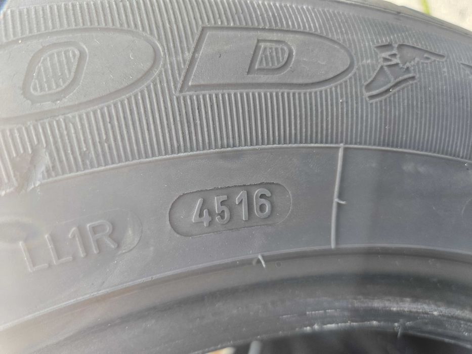 Opony 215/60R16 4szt.
