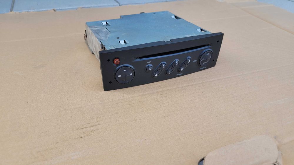 renault megane II 2 scenic II 2 radio CD radioodtwarzacz 8200607918