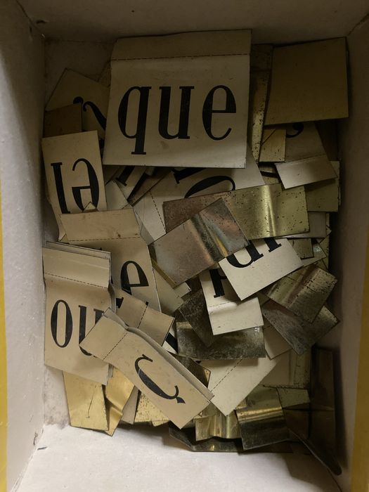 Letras em metal antigas