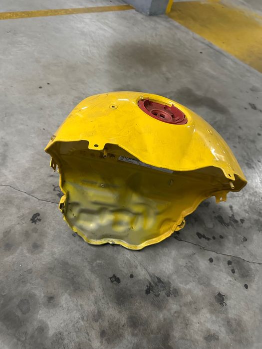 Depósito origem Bmw s1000rr 2010 c/ bomba gasolina e tampao