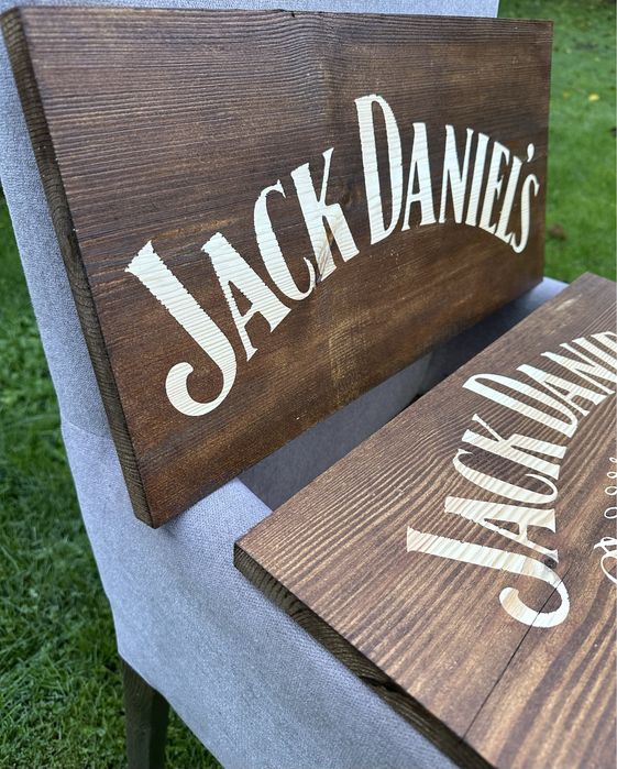 Deska z logo Jack D