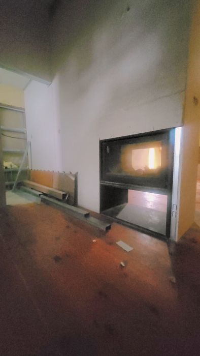 Escritório no centro de Caminha para converter num apartamento