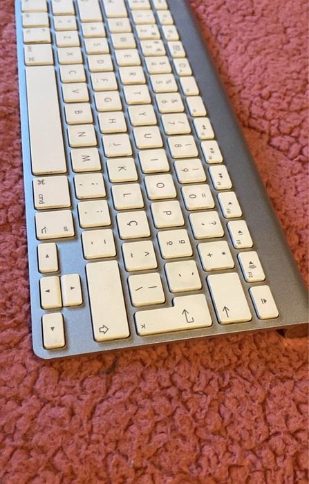 Teclado Apple wireless keyboard