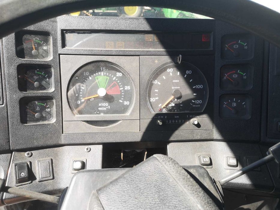 Продам МАЗ 544008 зерновоз