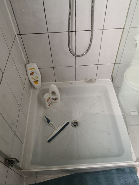 2 Lavatórios + Base de chuveiro em cerâmica