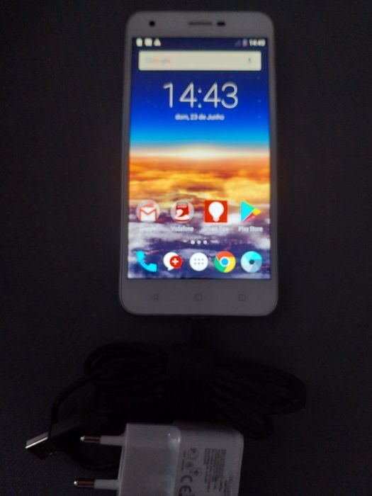 Telemovel  smart 6.5  vodafone completo impecavel