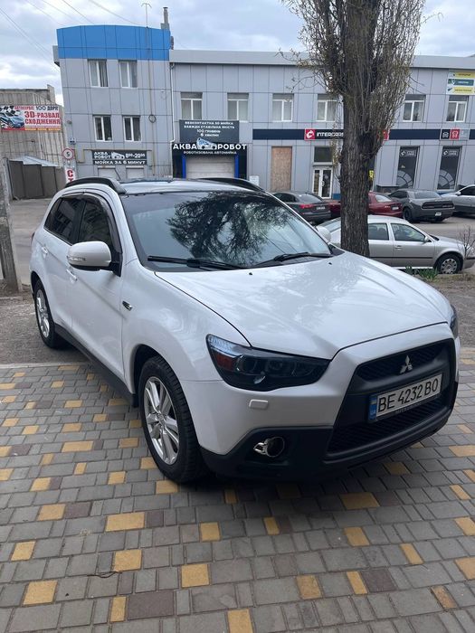 Mitsubishi asx 2011р