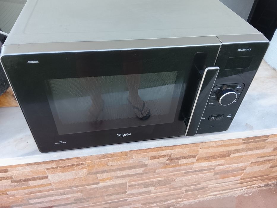 Microondas Whirlpool avariado