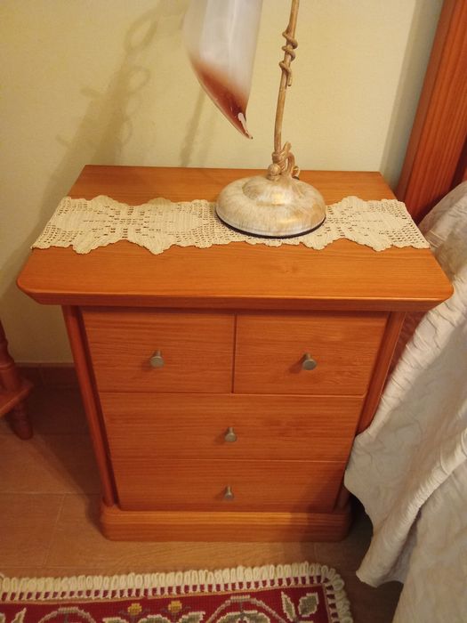 Vendo Quarto completo mobilia muito boa como nova