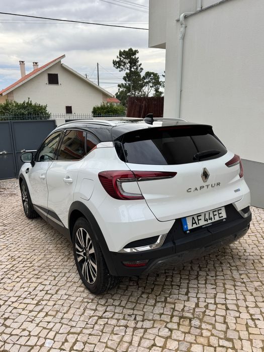 Renault Captur Plug-In Hybrid E-Tech 160 Initiale Paris – 2021
