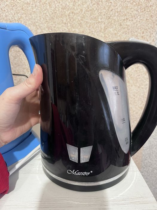 Чайник електричний неробочий на запчастини