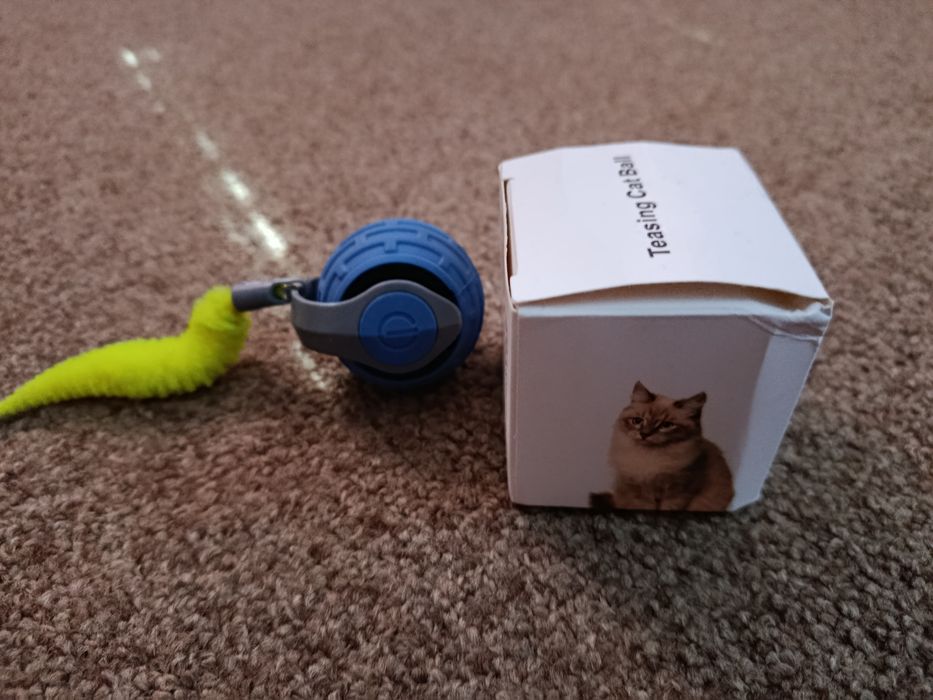 Іграшка для котів