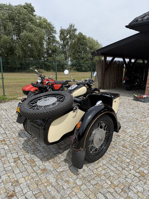 Motocykl Dniepr K-750