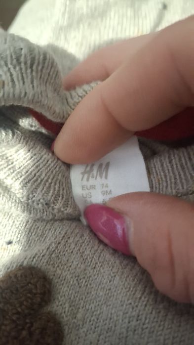 Sweterek hm świąteczny 74