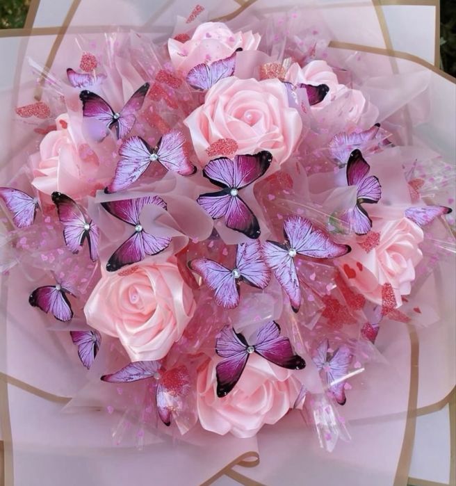 Букет з квітів зі стрічки