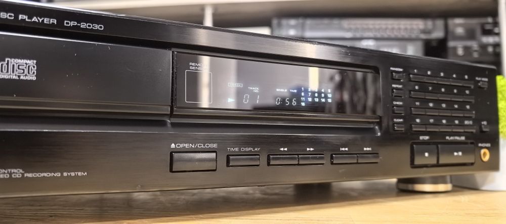 CD-програвач Kenwood DP-2030