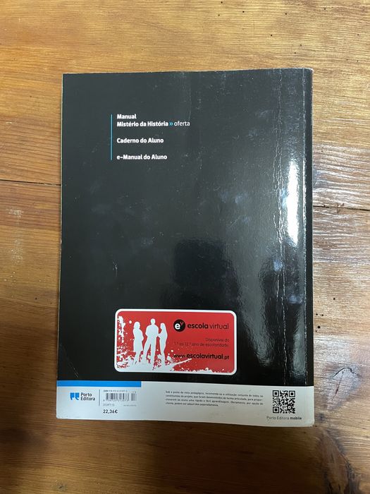 Manuais 7°ano (Português, História e Matemática)