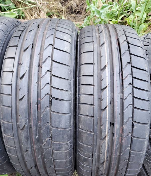 Летние шины 175/55R15 77V Brigestone Potenza RE050A.