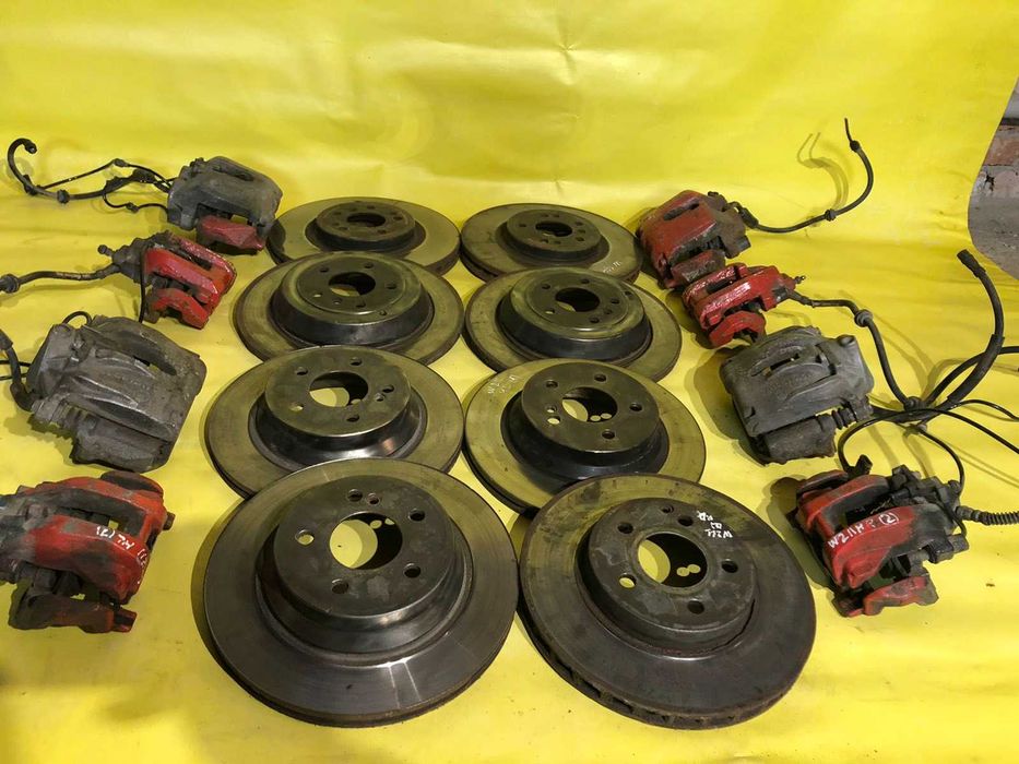 Тормозные диски Mercedes GL X164 суппорт тормозні диски ML W164 W166