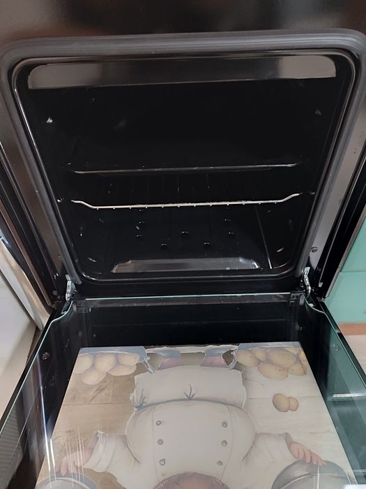 Продам газовую плиту