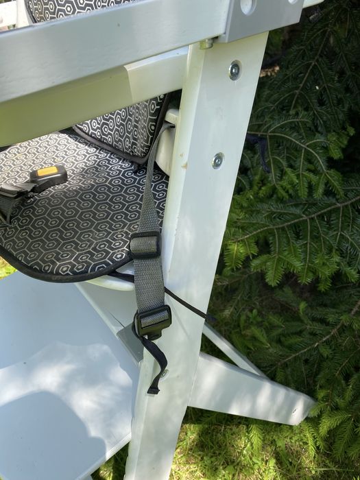 Krzeselko do karmienia safety 1st