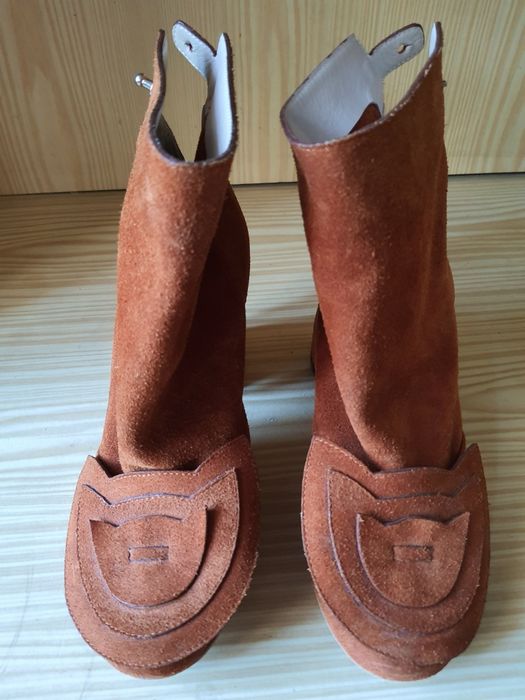 Продаю замшеві ботильйони дизайнерки Sneshana Nekh, розмір 39