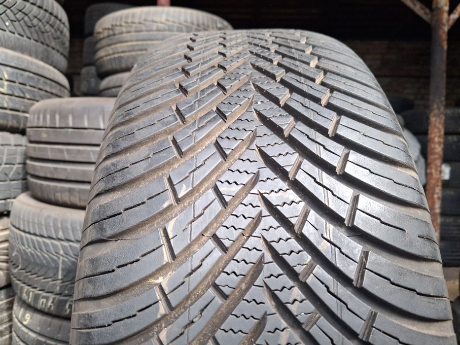 распаровка шины б/у 225/55 R16 VREDESTEIN QUATRAC-3