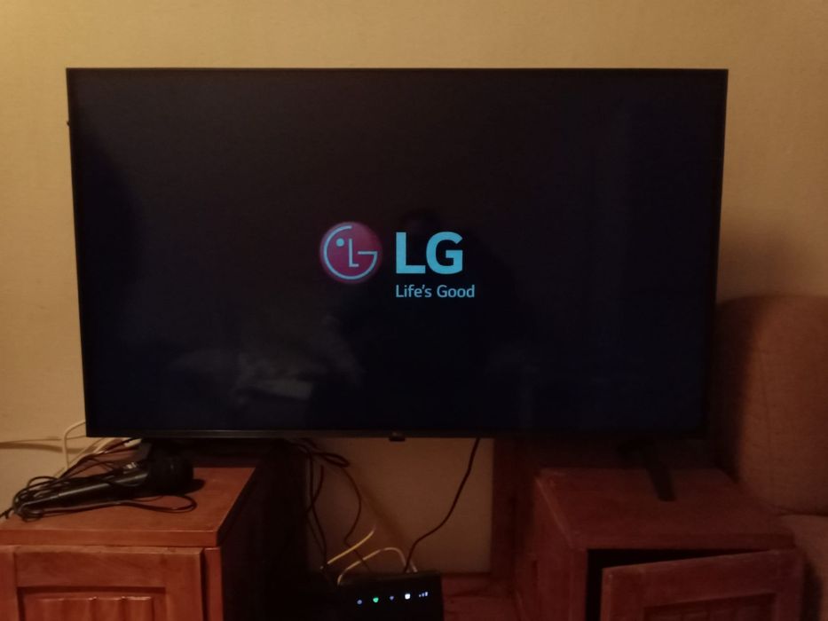 Vendo televisão LG