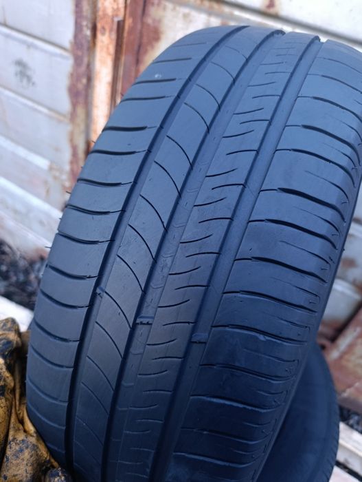 215/60/16 Michelin energy saver