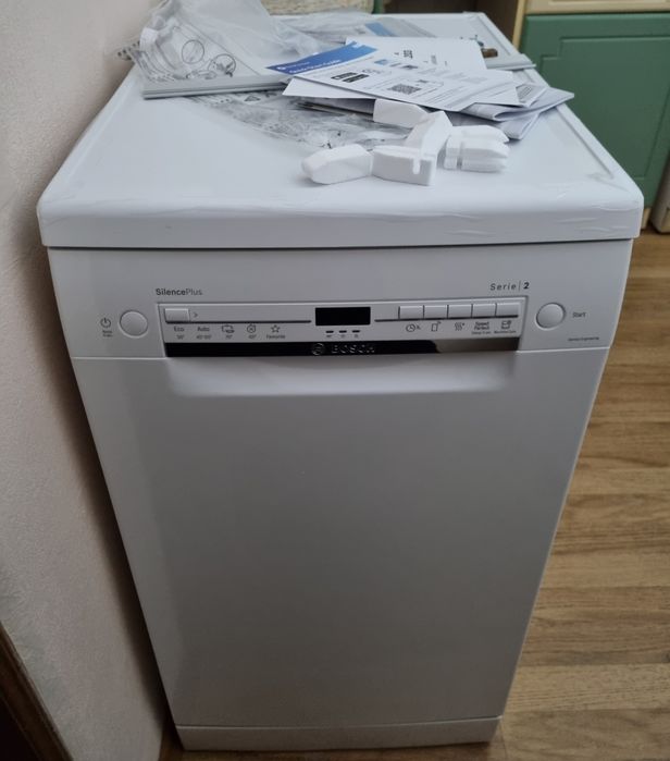 Продам посудомийну машину bosch 45 см окремо стояча