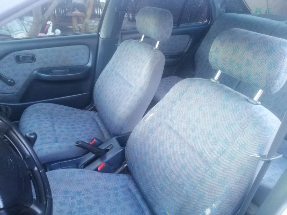 Nissan Almera N15 1996