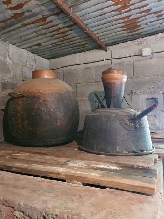 Vendo Alambique em bom estado. Não teve muito uso.
