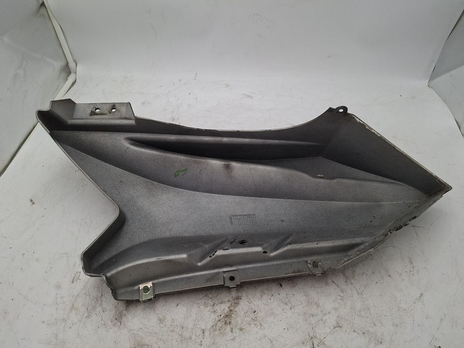 Yamaha yzf 125 r125 owiewka boczek bok plastik pług