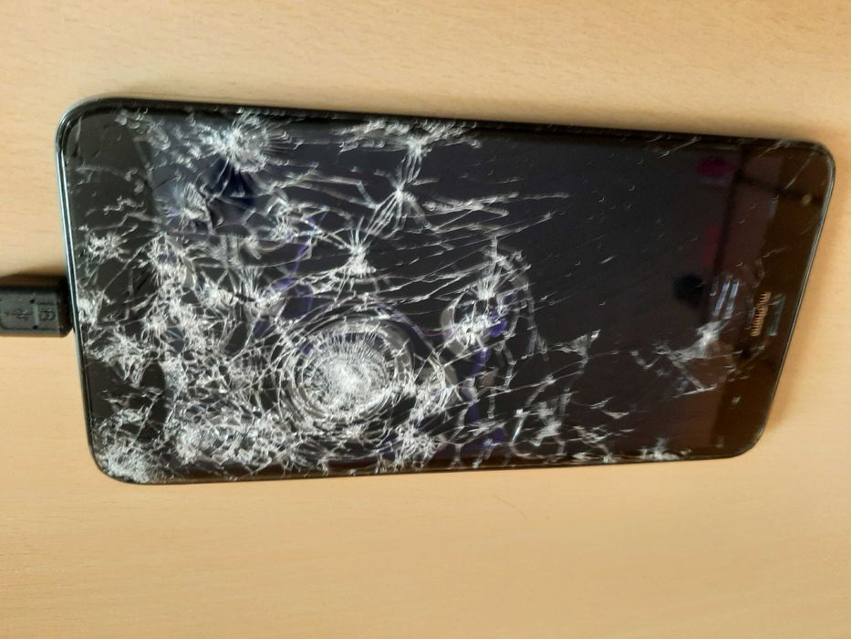 Smartfon myPhone Luna II 5,7'' 16/2GB 2400mAh DUAL SIM uszkodzony LCD