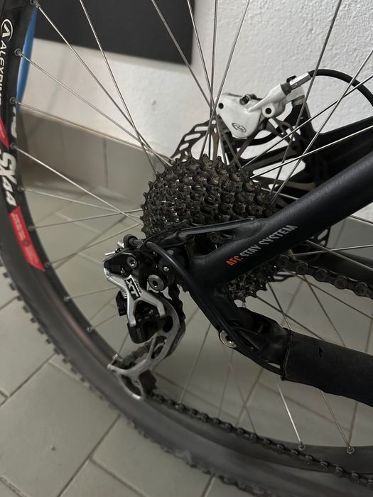 Vendo bicicleta de montanha Canyon em excelente estado