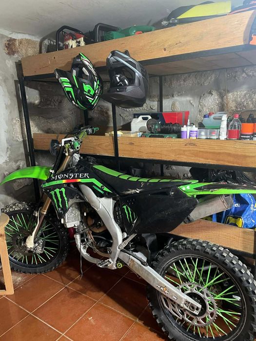 Moto kawasaki kx