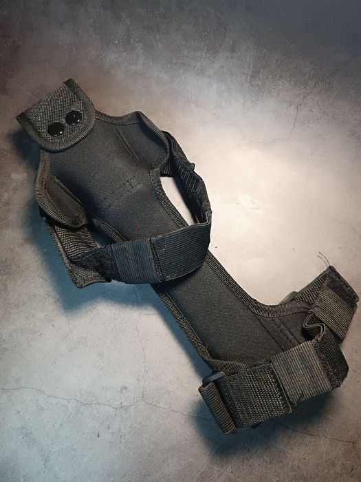 Ніж мілітарі тактичний Extrema Ratio 39-09 з кріпленням на ногу